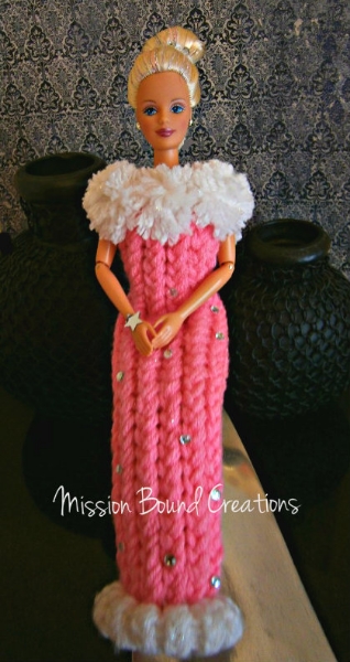 How to Loom Knit Doll Cloths