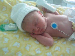 Newborn-Baby-Loom-Knit-Hat