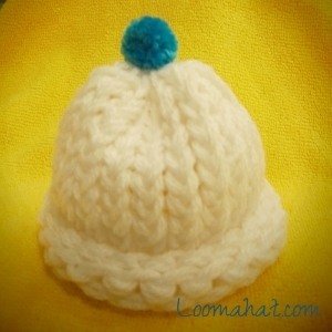 Loom knit a preemie hat
