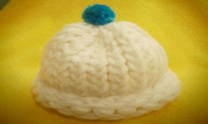 Loom-knit-a-preemie-hat