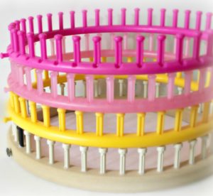 Round Knitting Loom 24-peg Small 5 Inch Includes Loom , Hook , Large Eye  Blunt Needle Loomahat 