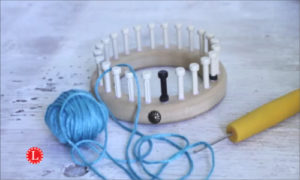 Scissor Fob Knitting Loom