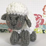 Tiny Sheep Pattern on a Round Knitting Loom