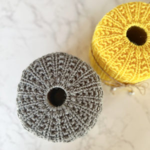 https://www.loomahat.com/toilet-paper-cover